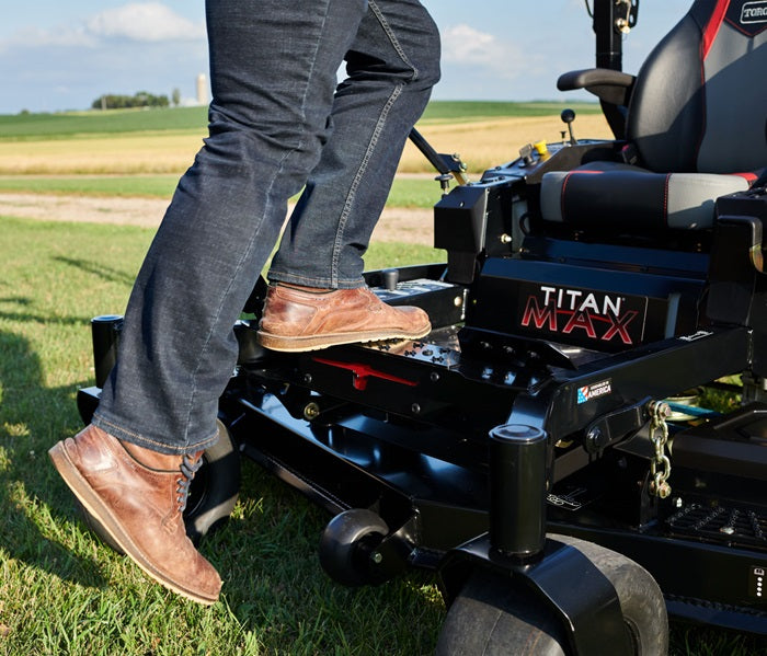 Toro 60" (152 cm) TITAN® MAX Havoc Edition Zero Turn Mower 76602